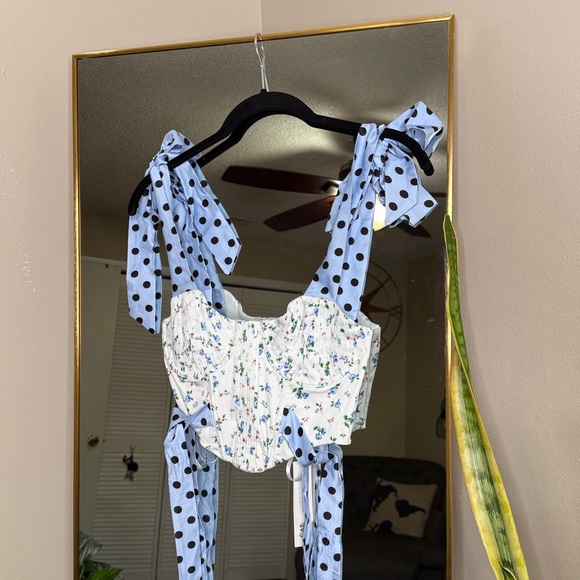 For love and lemons Eugene Polka Dot Floral crop top NWT - Picture 4 of 7
